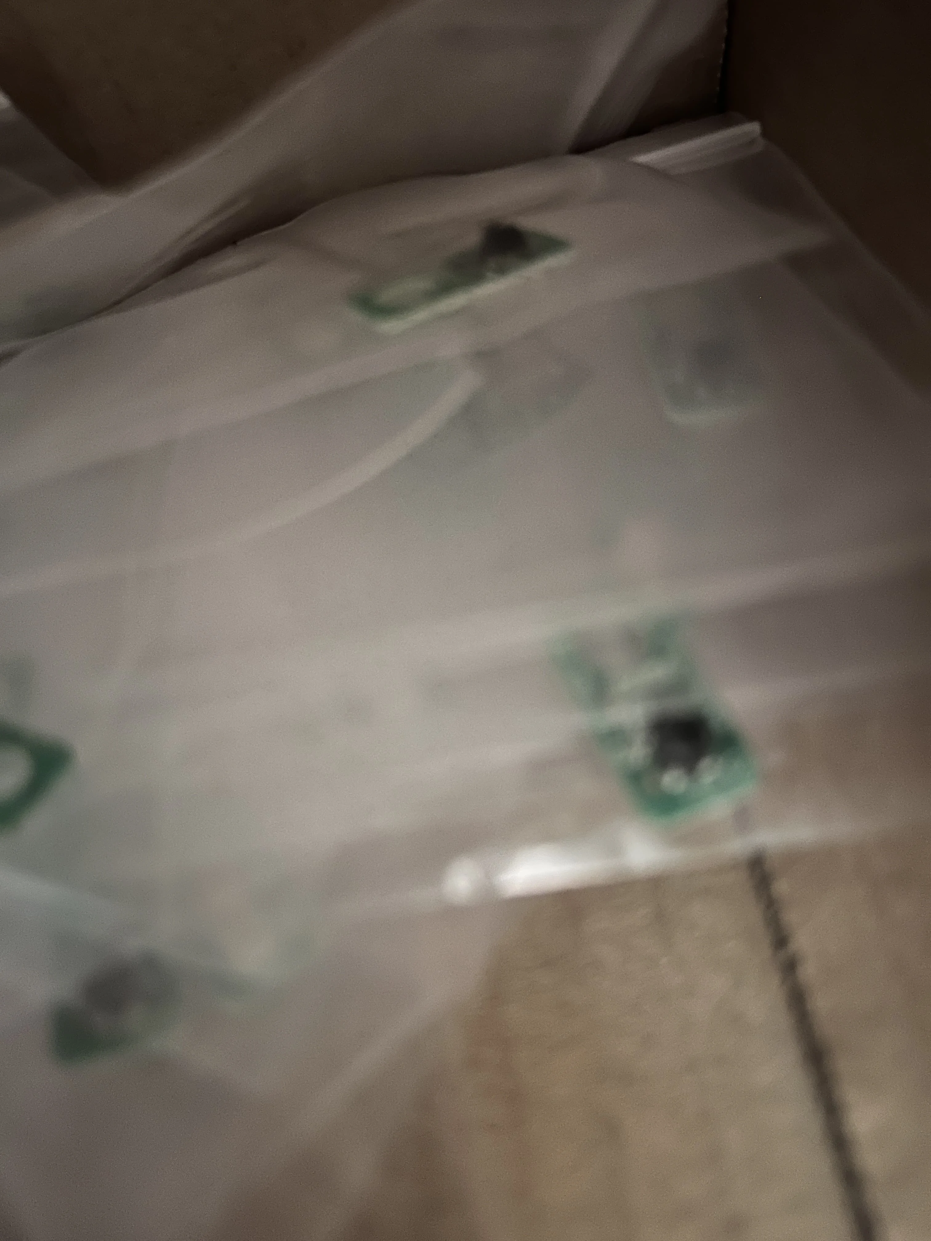 Original 2154772 Paper Feed Sensor PE Sensor for EPSON L8050 L8058 L18050 L18058 L8180 L8188 LL8160 Printer
Original 2154772 Paper Feed Sensor PE Sensor for EPSON L8050 L8058 L18050 L18058 L8180 L8188 LL8160 Printer