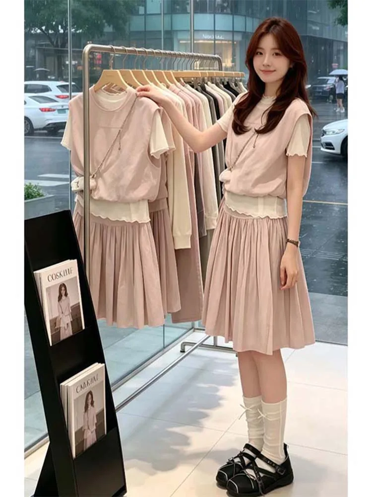 Summer 2026 Casual Knitted Short Sleeve T-Shirt And Half Skirt Two-Piece Set for Women round Neck Pleated Loose Fit Fashion E...
Summer 2026 Casual Knitted Short Sleeve T-Shirt And Half Skirt Two-Piece Set for Women round Neck Pleated Loose Fit Fashion E...