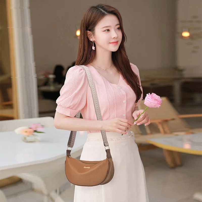 1pcs Summer Retro Single Shoulder Bag - PU Leather Fashion Large Capacity Dumpling Crossbody Bag for Daily Use
1pcs Summer Retro Single Shoulder Bag - PU Leather Fashion Large Capacity Dumpling Crossbody Bag for Daily Use