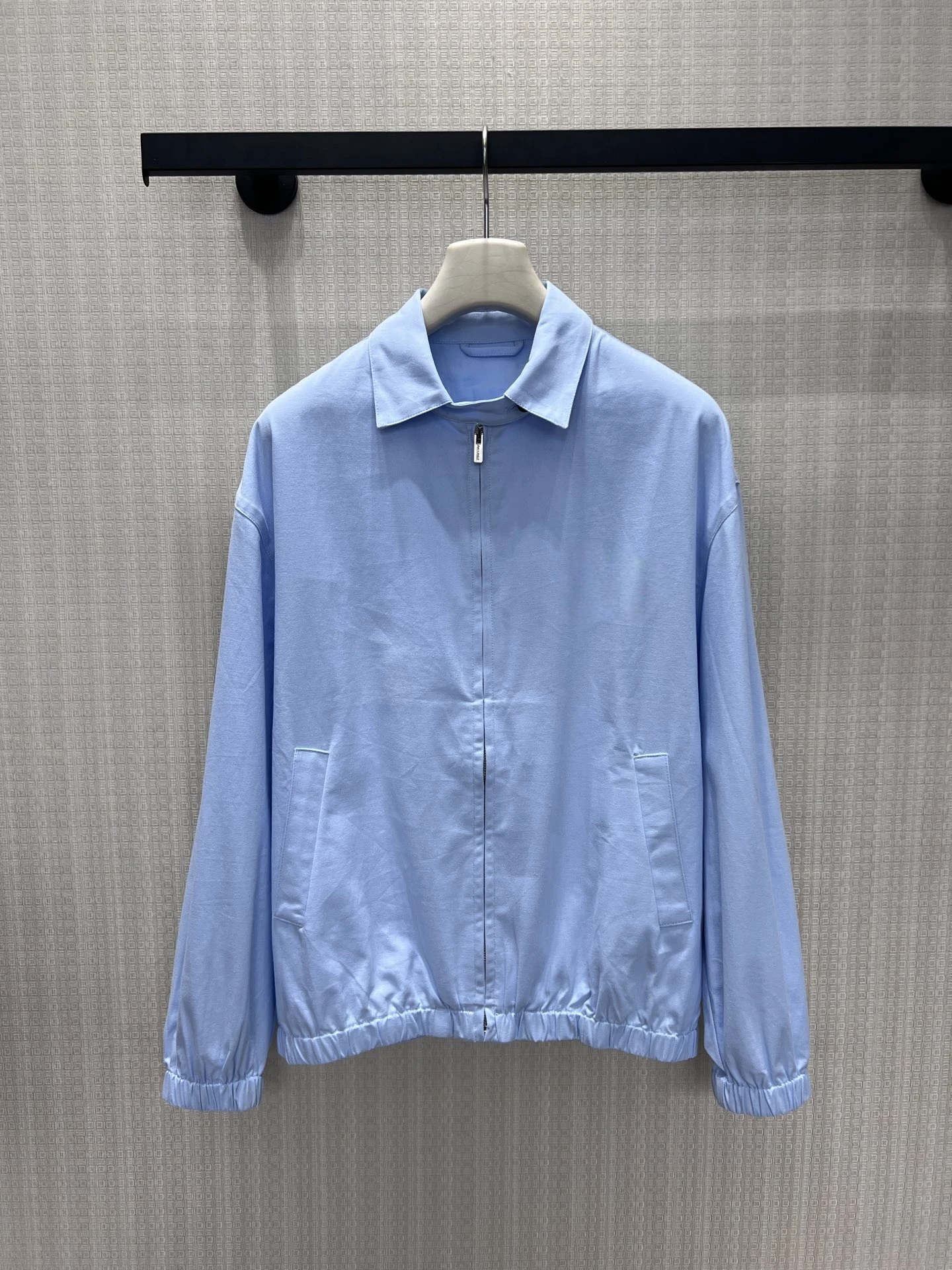 Blue Women's Jacket with Slimming Filter Built-In Zipper Lapel Loose Silhouette Casual Style Long Sleeve Cotton Coat
Blue Women's Jacket with Slimming Filter Built-In Zipper Lapel Loose Silhouette Casual Style Long Sleeve Cotton Coat
