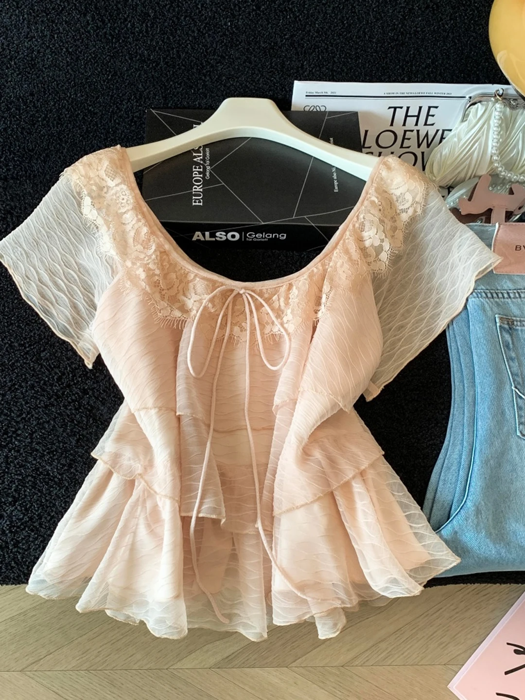 Sweet Style Lace Trimmed Chiffon Shirt Women Summer Loose Slimming Design Beautiful Top Breathable Short Sleeve round Neck
Sweet Style Lace Trimmed Chiffon Shirt Women Summer Loose Slimming Design Beautiful Top Breathable Short Sleeve round Neck