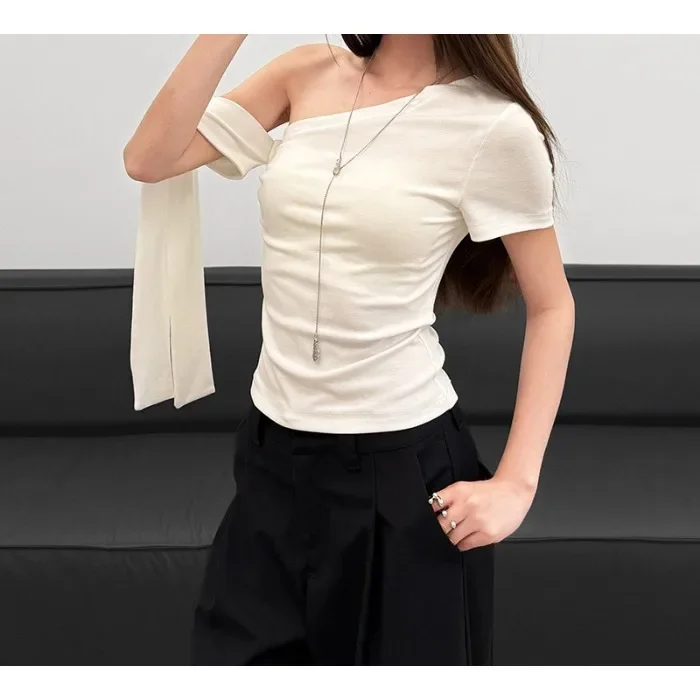 Sexy Tops for Women Streetwear Slim Fit Type Solid Color Slanted Neck Slim Fit Short Sleeved Pullover T-shirt 2025 Summer New
Sexy Tops for Women Streetwear Slim Fit Type Solid Color Slanted Neck Slim Fit Short Sleeved Pullover T-shirt 2025 Summer New