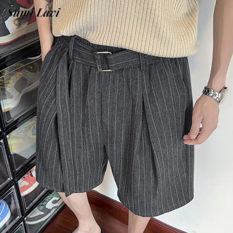 Daily Leisure Mens Loose Wide Leg Shorts Vintage Adjustable Belt Waist Shorts Men 2026 Summer New Casual Striped Pleated Shorts
Daily Leisure Mens Loose Wide Leg Shorts Vintage Adjustable Belt Waist Shorts Men 2026 Summer New Casual Striped Pleated Shorts