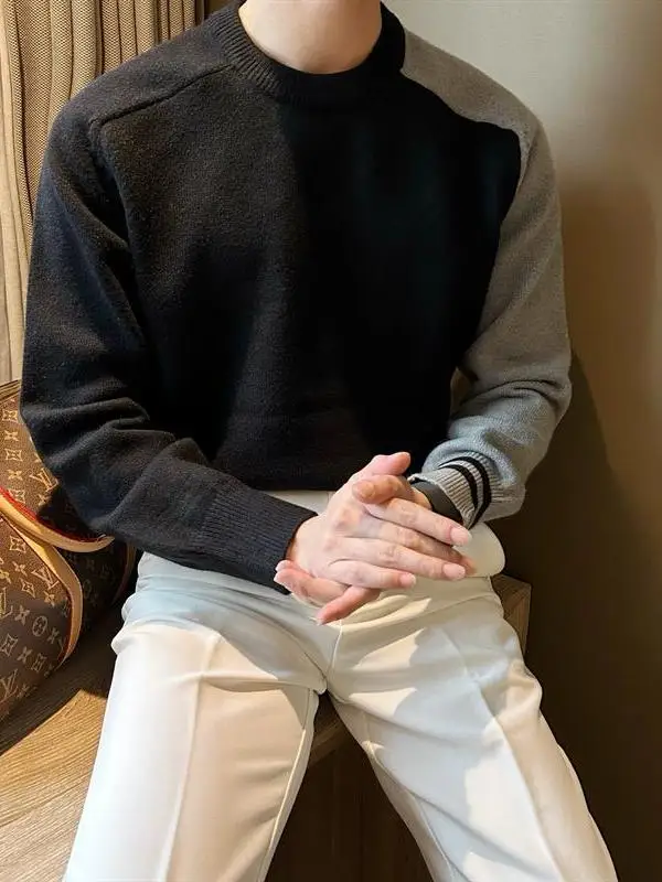 Корейский мужской вязаный свитер с круглым вырезом и нерегулярным цветовым блоком, модный дизайн, теплый зимний пуловер до плеч
Корейский мужской вязаный свитер с круглым вырезом и нерегулярным цветовым блоком, модный дизайн, теплый зимний пуловер до плеч