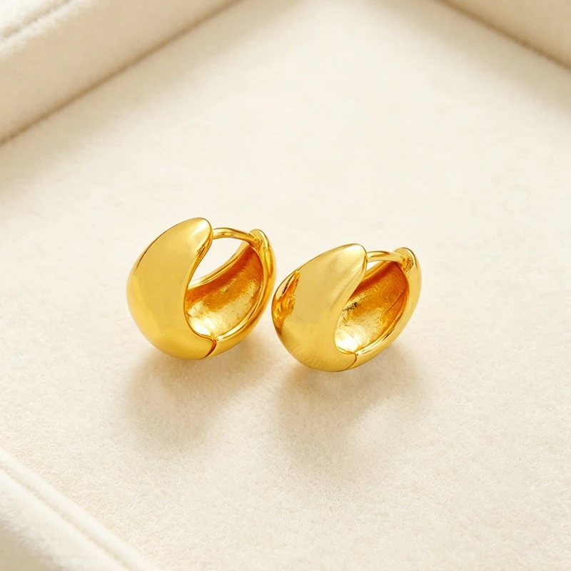 Elegant 24K Au999 Gold Ladies Earrings, Exaggerated Grand Chunky C-Shaped Hoop Minimalist Ear Jewelry
Elegant 24K Au999 Gold Ladies Earrings, Exaggerated Grand Chunky C-Shaped Hoop Minimalist Ear Jewelry