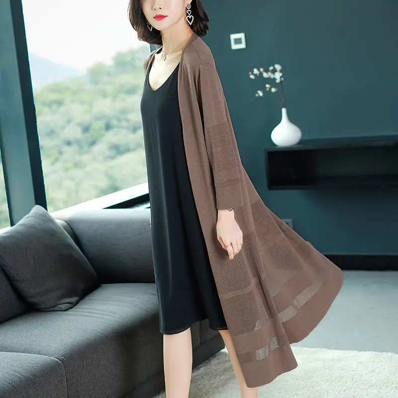 Cardigan for Women's Mid-length Sunscreen Cloak Thin Outer Style Summer New Korean Loose Casual Air Conditioning Clothes
Cardigan for Women's Mid-length Sunscreen Cloak Thin Outer Style Summer New Korean Loose Casual Air Conditioning Clothes