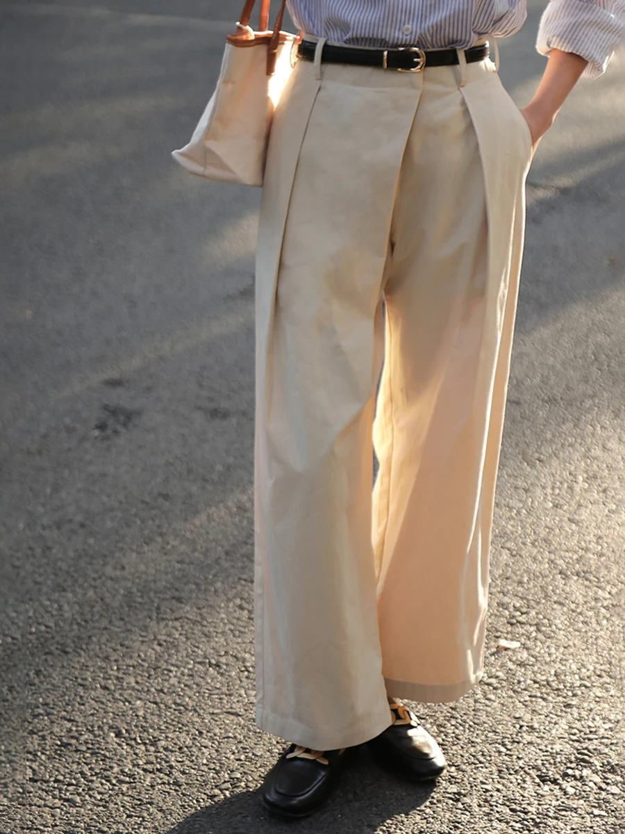 Весна 2023: Женские повседневные хлопковые брюки с высокой талией, свободного кроя, прямые широкие штанины, простой дизайн, удобная посадка
Весна 2023: Женские повседневные хлопковые брюки с высокой талией, свободного кроя, прямые широкие штанины, простой дизайн, удобная посадка