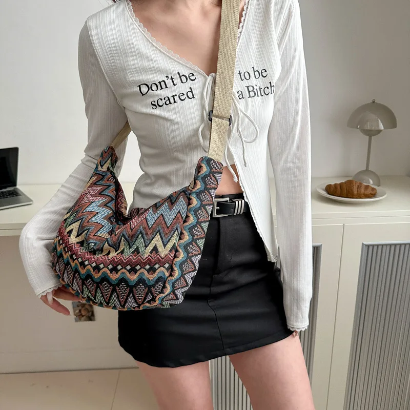 Simple and Stylish Canvas Shoulder Bag with Adjustable Strap, Stitched Embroidery, Foldable and Spacious
Simple and Stylish Canvas Shoulder Bag with Adjustable Strap, Stitched Embroidery, Foldable and Spacious