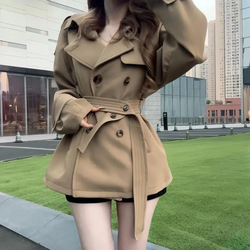 Khaki Short Trench Coat Women Fall Winter Designer Lace-Up Slim Fit Cropped Jacket
Khaki Short Trench Coat Women Fall Winter Designer Lace-Up Slim Fit Cropped Jacket