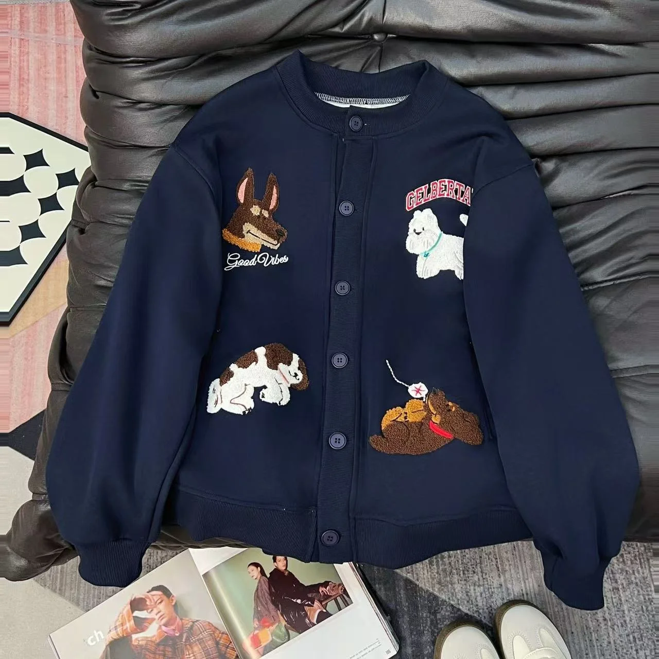 Fashionable Large Size Fleece Lined Dog Print Open Cardigan Sweatshirt Unisex Autumn Winter Lazy Style Couple Jacket
Fashionable Large Size Fleece Lined Dog Print Open Cardigan Sweatshirt Unisex Autumn Winter Lazy Style Couple Jacket