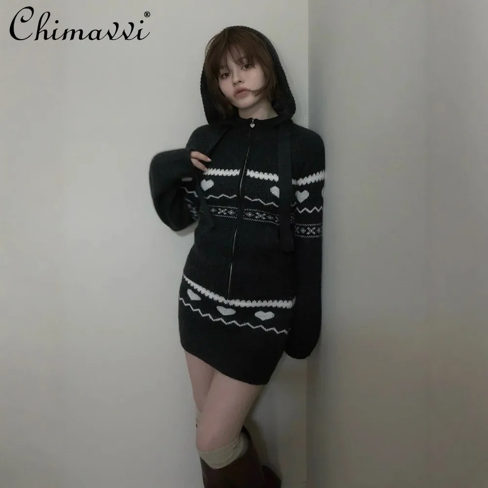 Spring 2026 Japanese Sweet Heart Jacquard Long Sleeve Knit Cardigan + Elastic Waist Bodycon Skirt 2-Piece Set Womens Knit Outfit
Spring 2026 Japanese Sweet Heart Jacquard Long Sleeve Knit Cardigan + Elastic Waist Bodycon Skirt 2-Piece Set Womens Knit Outfit