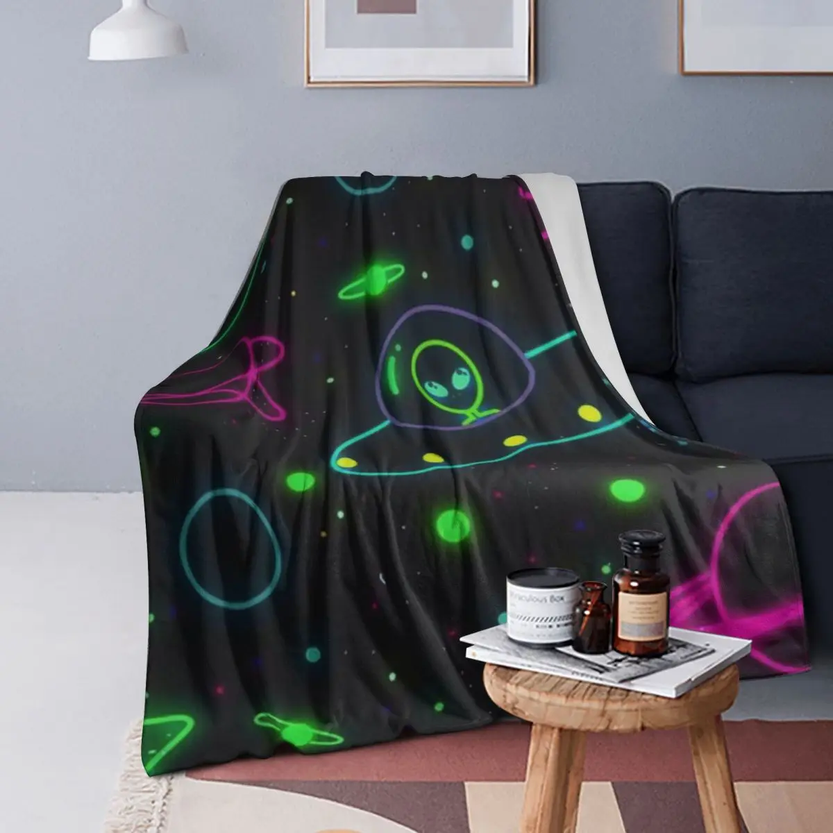 Wonderful Green Alien Universe Wondrous Cosmos With Planet And Stars Blanket Soft Warm Flannel Throw Blanket Plush for Bed Couch
Wonderful Green Alien Universe Wondrous Cosmos With Planet And Stars Blanket Soft Warm Flannel Throw Blanket Plush for Bed Couch