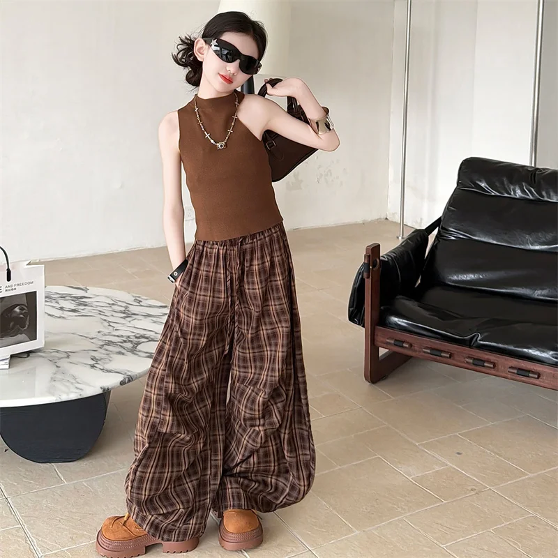 Girls Loose Plaid Pants+Sleeveless Vest Summer Teen Casual Fashion 2Pcs Children Korean Design Streetwear Big Kids Outfits 5-14Y
Girls Loose Plaid Pants+Sleeveless Vest Summer Teen Casual Fashion 2Pcs Children Korean Design Streetwear Big Kids Outfits 5-14Y