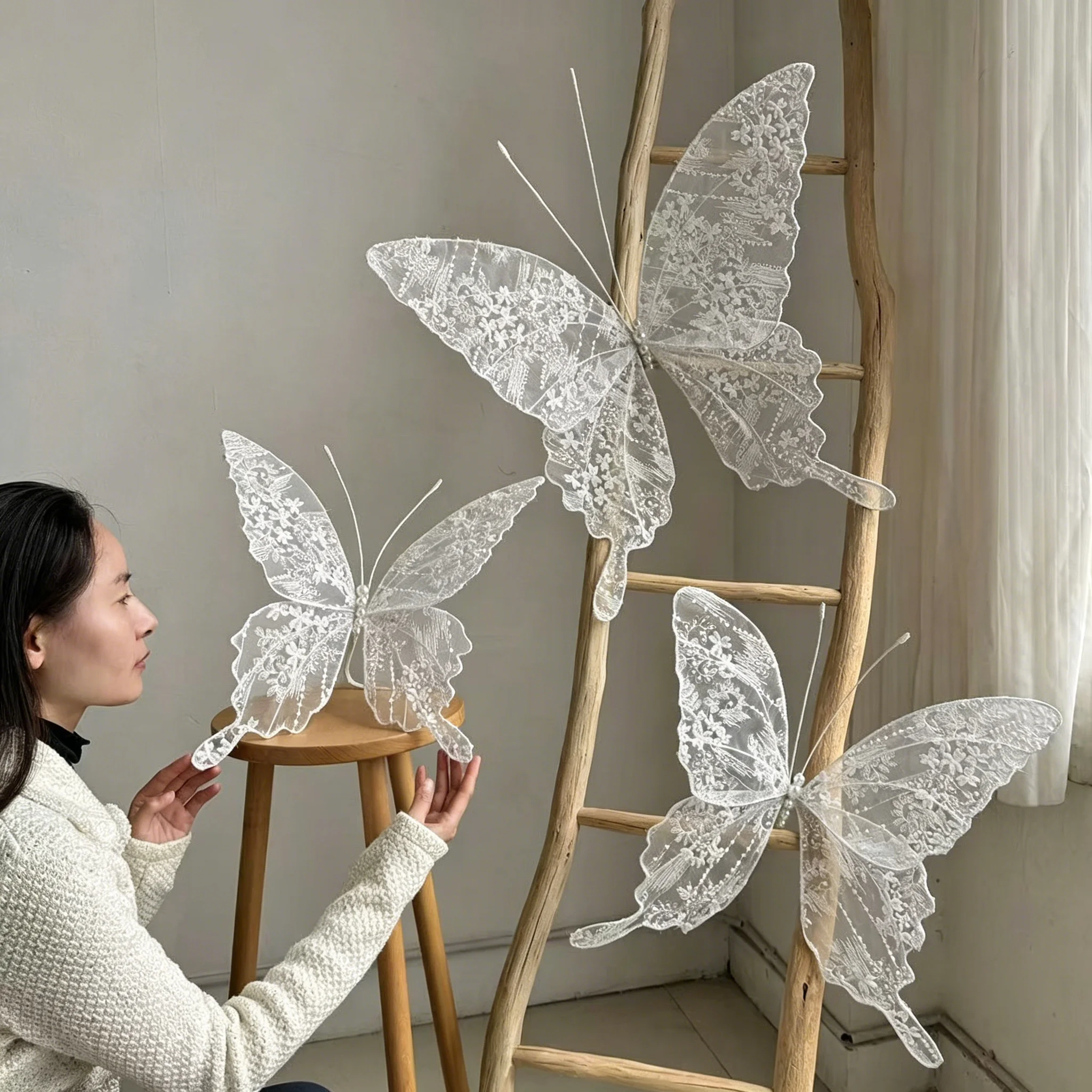 3D Artificial White Lace Butterfly for Birthday Wedding Party Fake Butterfly Photography Window Background Road Prop Decoration
3D Artificial White Lace Butterfly for Birthday Wedding Party Fake Butterfly Photography Window Background Road Prop Decoration