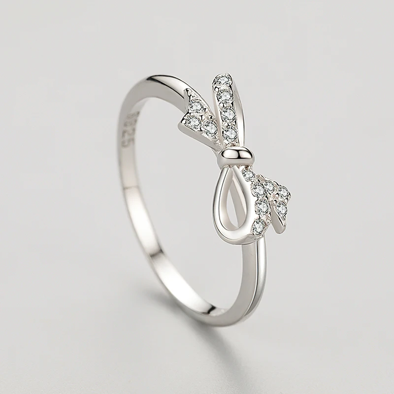 KNB White Zircon Simple Sweet Bowknot Platinum Ring for Women Dating Real 925 Sterling Silver Gentle personalized Fine Jewelry
KNB White Zircon Simple Sweet Bowknot Platinum Ring for Women Dating Real 925 Sterling Silver Gentle personalized Fine Jewelry