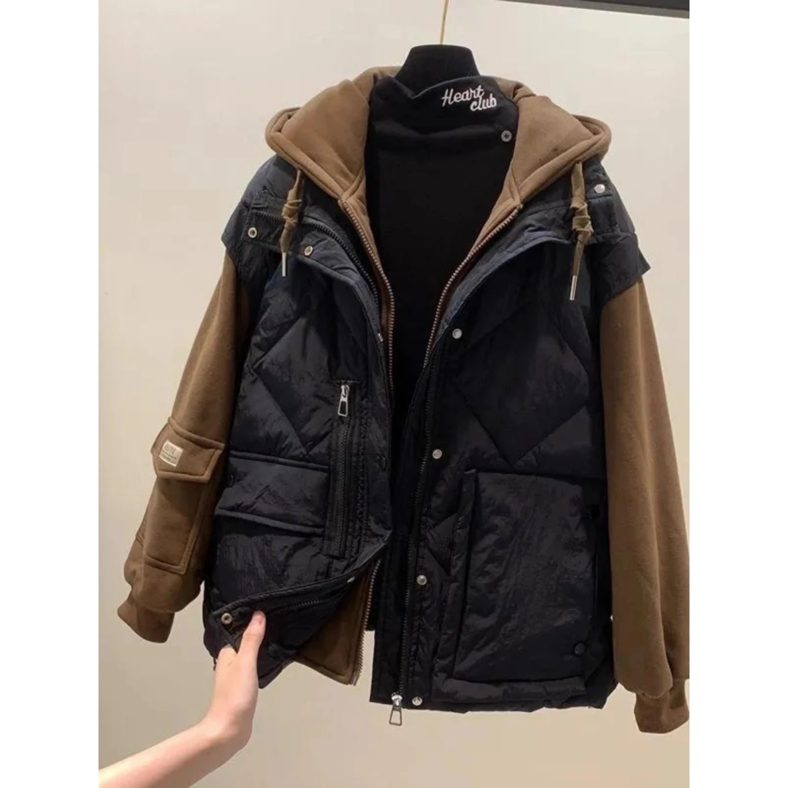 Мужская повседневная куртка с капюшоном из полиэстера, теплая осень-зима, большой размер 300, комплект из двух предметов из искусственного хлопка Faion
Мужская повседневная куртка с капюшоном из полиэстера, теплая осень-зима, большой размер 300, комплект из двух предметов из искусственного хлопка Faion