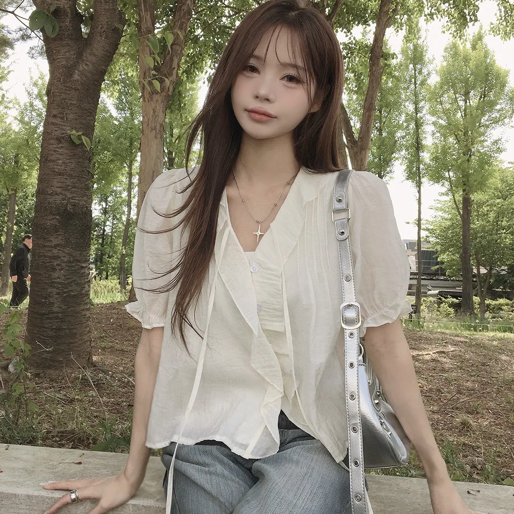 Sweet Romantic Summer Shirt Women's Short Sleeve Pleated Bow Wave Collar Double Layer Blouse French Style Straight Cut Regula...
Sweet Romantic Summer Shirt Women's Short Sleeve Pleated Bow Wave Collar Double Layer Blouse French Style Straight Cut Regula...