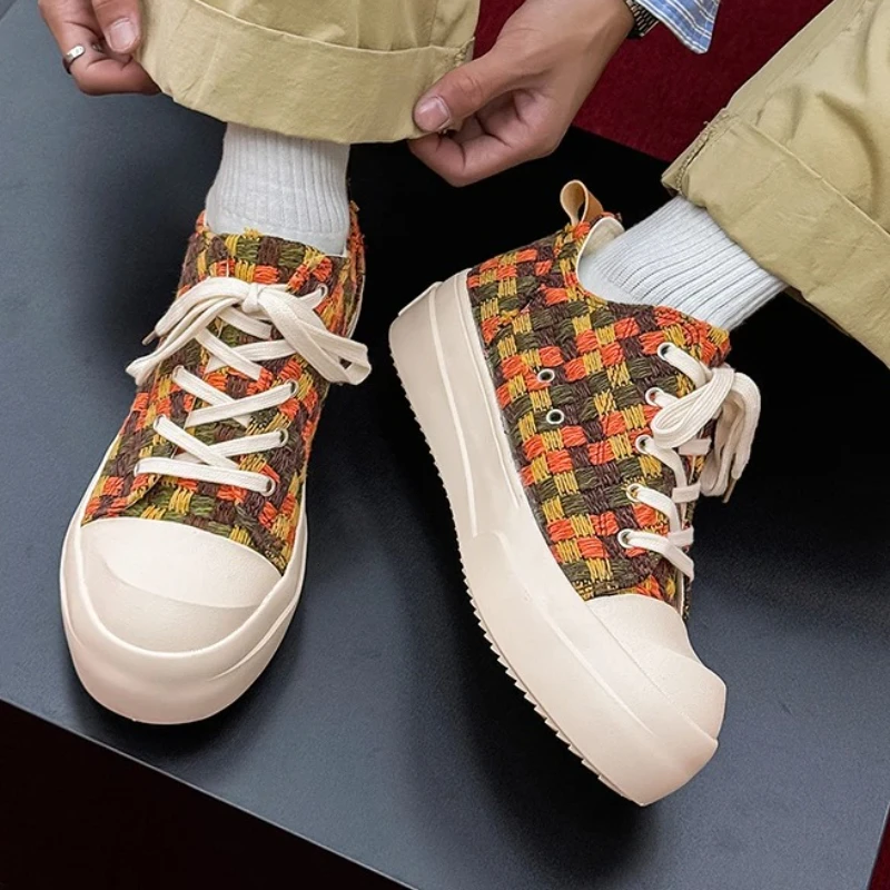 New High-quality Men's Walking Shoes with Low-top Round Toe, Casual Vulcanized Outdoor Anti-slip Checkerboard Pattern
New High-quality Men's Walking Shoes with Low-top Round Toe, Casual Vulcanized Outdoor Anti-slip Checkerboard Pattern