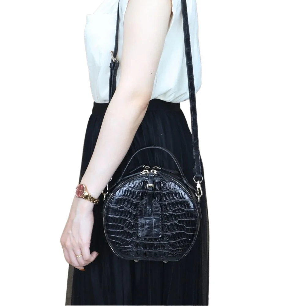 Women's hand-held real crocodile leather small round bag authentic crocodile leather women's fashion one-shoulder cross-body bag
Women's hand-held real crocodile leather small round bag authentic crocodile leather women's fashion one-shoulder cross-body bag