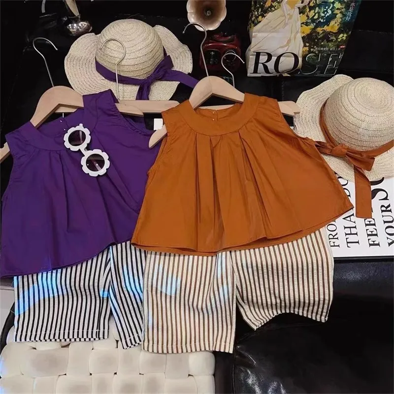 ZLYM-Trendy Summer New Girls' Outfit Elegant Sleeveless Doll Shirt Striped Wide-Leg Cropped Pants Two-Piece Set
ZLYM-Trendy Summer New Girls' Outfit Elegant Sleeveless Doll Shirt Striped Wide-Leg Cropped Pants Two-Piece Set