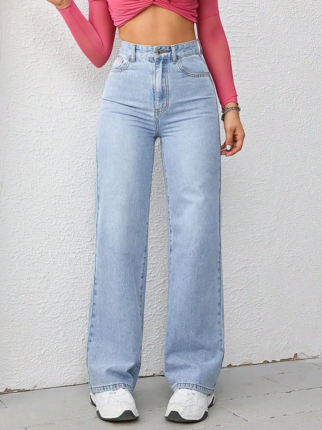 Джинсы с высокой талией и широкими штанинами для женщин — светлый деним, повседневный уличный стиль
Джинсы с высокой талией и широкими штанинами для женщин — светлый деним, повседневный уличный стиль