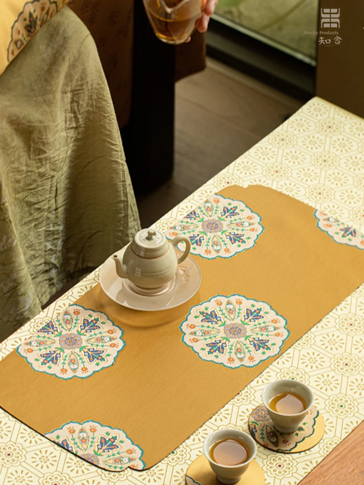 New Chinese Style Double-Sided Small Tea Ceremony Mat High-End Luxury Dry Pounding Table Premium Feeling Tablecloth Fabric
New Chinese Style Double-Sided Small Tea Ceremony Mat High-End Luxury Dry Pounding Table Premium Feeling Tablecloth Fabric