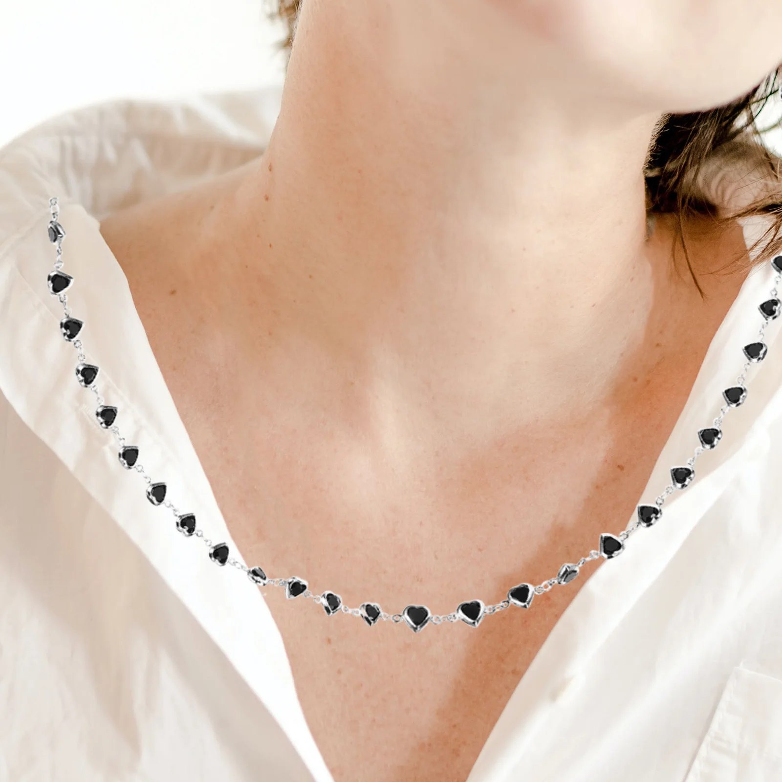 Black Zircon Necklace 1M DIY Jewelry Chains Crystal Metal Smooth Surface Wide Application Necklace Making Supplies
Black Zircon Necklace 1M DIY Jewelry Chains Crystal Metal Smooth Surface Wide Application Necklace Making Supplies