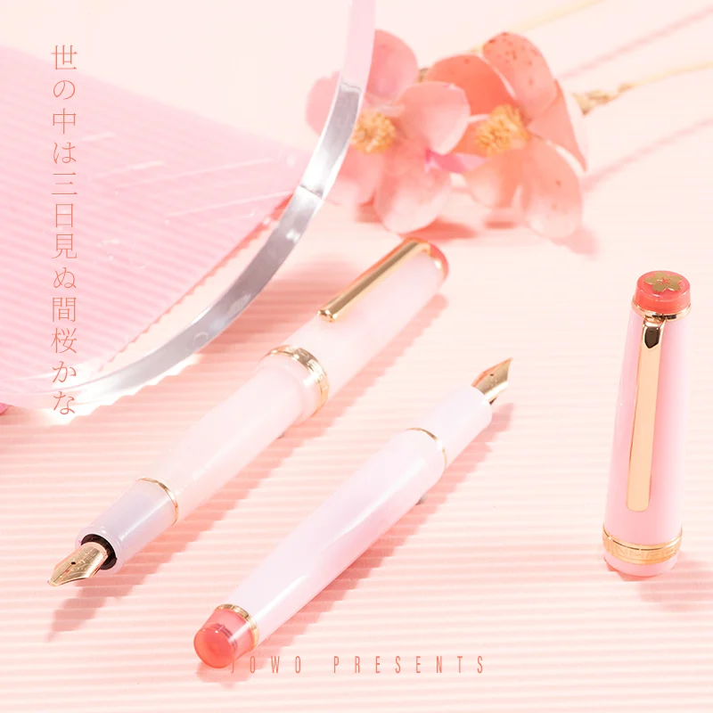 Ограниченная серия, перьевая ручка Sakura Bloom, роскошная перьевая ручка MANYO PENT, розовая смола с золотым зажимом, деловой подарок для письма
Ограниченная серия, перьевая ручка Sakura Bloom, роскошная перьевая ручка MANYO PENT, розовая смола с золотым зажимом, деловой подарок для письма