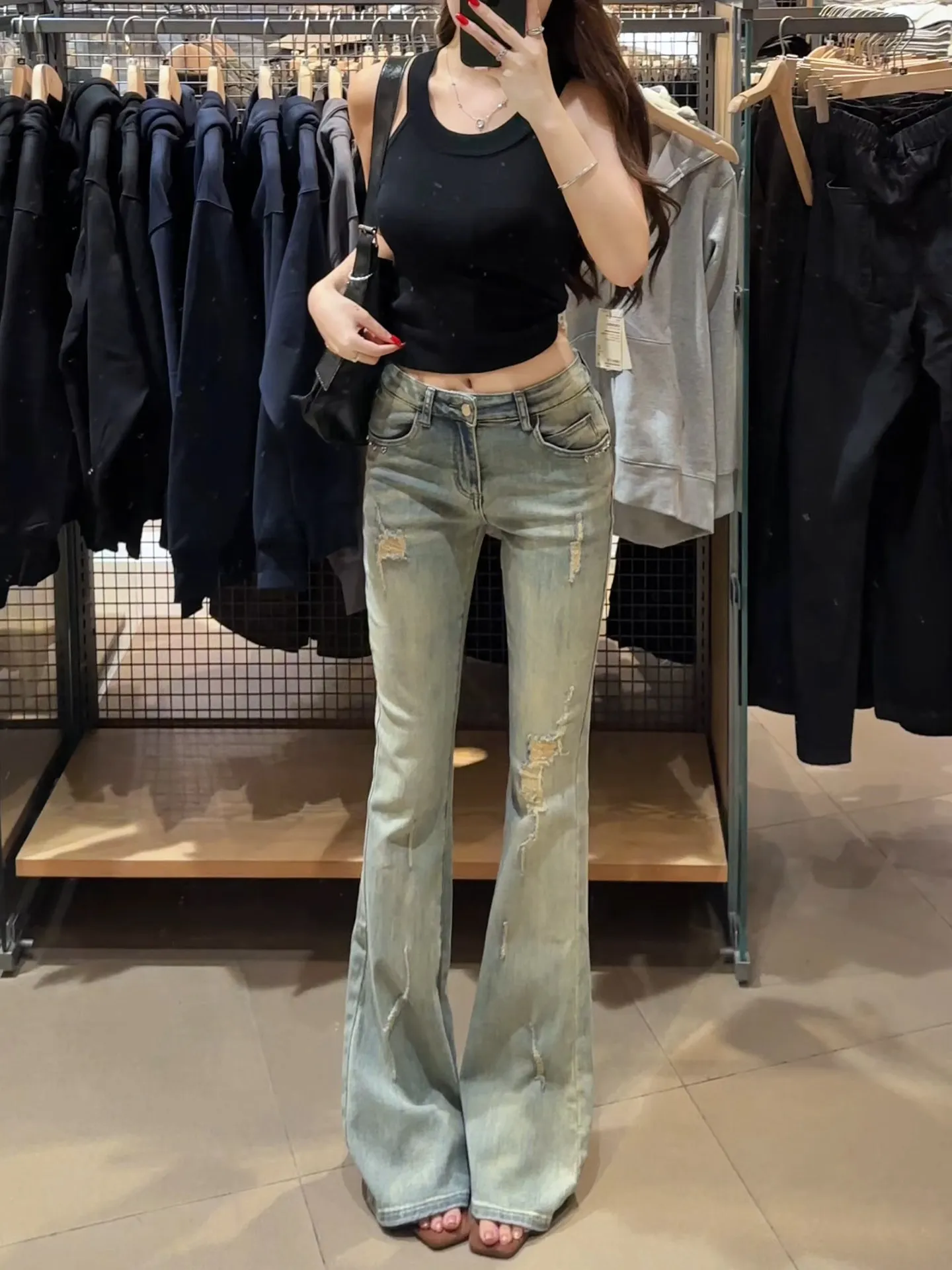 Retro American Rivet Design Bell Bottom Jeans Women's Summer High Waist Elastic Spicy Hole Punching Flared Pants
Retro American Rivet Design Bell Bottom Jeans Women's Summer High Waist Elastic Spicy Hole Punching Flared Pants