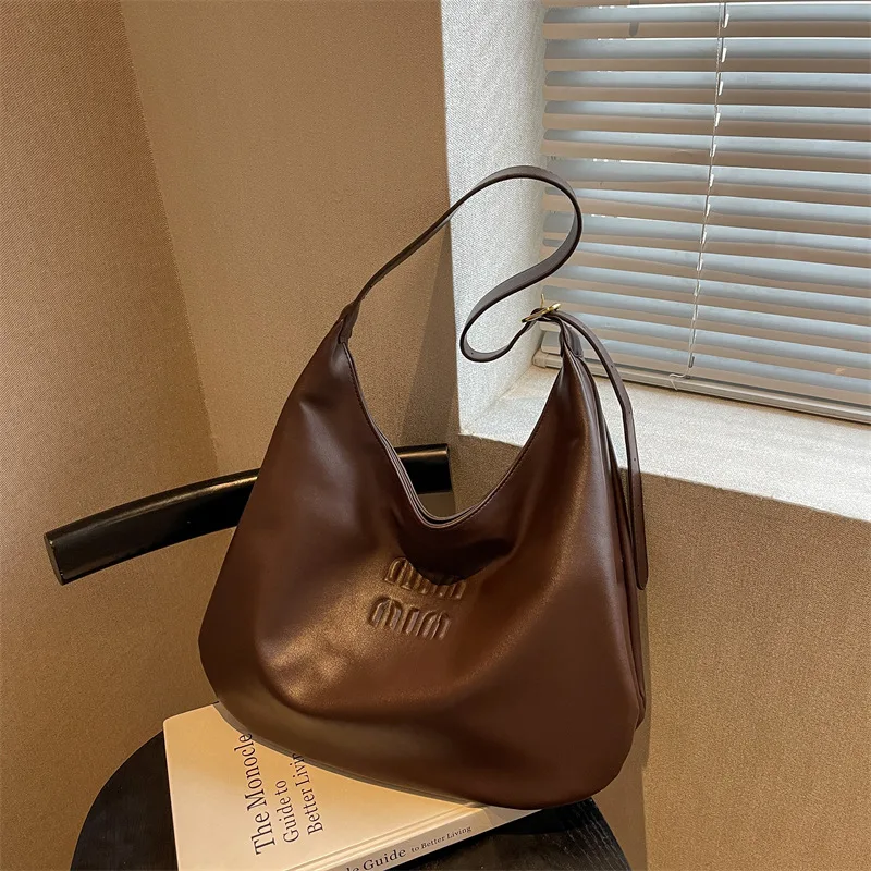 Underarm Soft Leather Tote Bag Spacious Work Commuter Bag Women Premium Slouchy Designer Minimalist All Occasion Purse
Underarm Soft Leather Tote Bag Spacious Work Commuter Bag Women Premium Slouchy Designer Minimalist All Occasion Purse