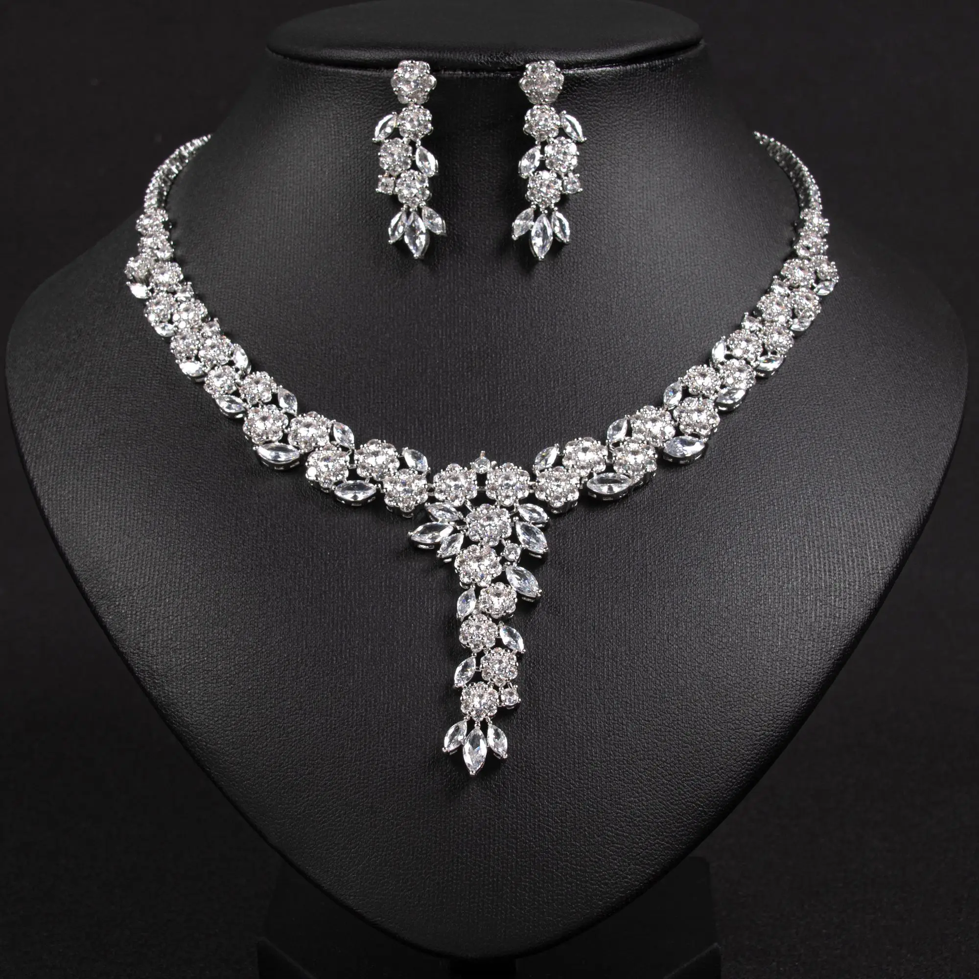 HIBRIDE Super Flash Korean Flower Gathering Jewelry Female Bride Set Necklace Earrings bracelet Wedding Party Holiday Gift S-416
HIBRIDE Super Flash Korean Flower Gathering Jewelry Female Bride Set Necklace Earrings bracelet Wedding Party Holiday Gift S-416