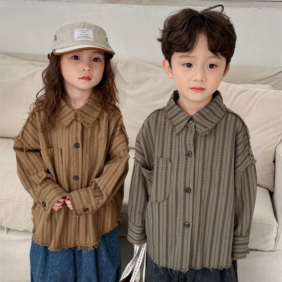Kids loose Cardigan with raw edge Spring Children Vertical strip long-sleeved shirt
Kids loose Cardigan with raw edge Spring Children Vertical strip long-sleeved shirt
