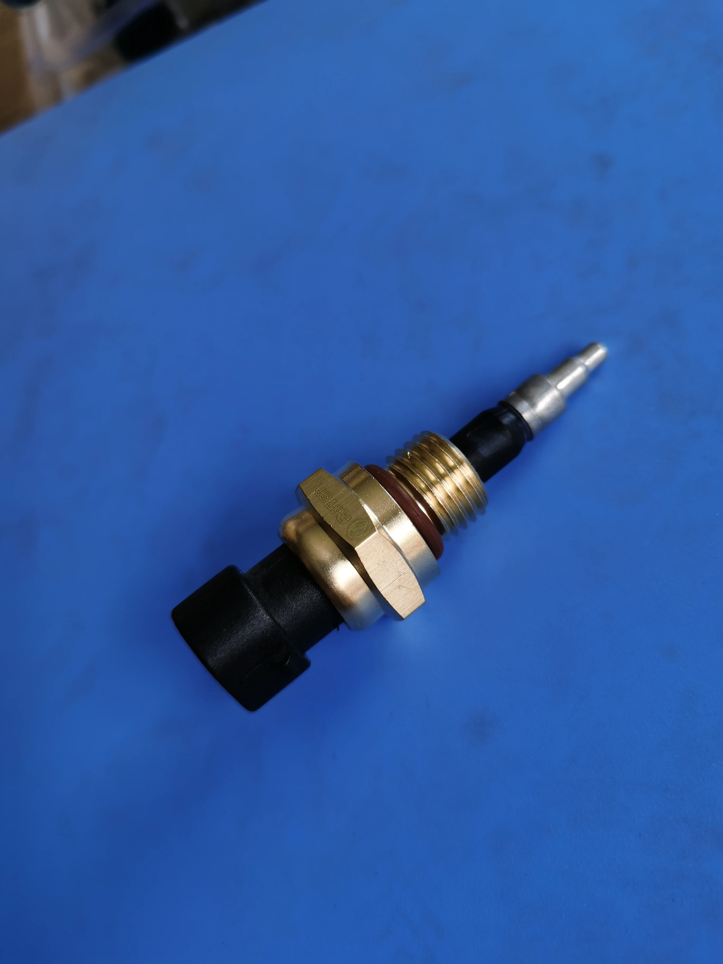 ISF ISBE ISDE 2.8L 4088832 4076841 Intake Manifold Air Temperature Sensor
ISF ISBE ISDE 2.8L 4088832 4076841 Intake Manifold Air Temperature Sensor