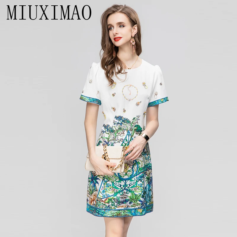 MIUXIMAO 2023 Fall Dress Fashion Short Sleeve Slim Flower Diamonds Green Tank Dress Women Vestidos Retro Loose Mini Dress
MIUXIMAO 2023 Fall Dress Fashion Short Sleeve Slim Flower Diamonds Green Tank Dress Women Vestidos Retro Loose Mini Dress