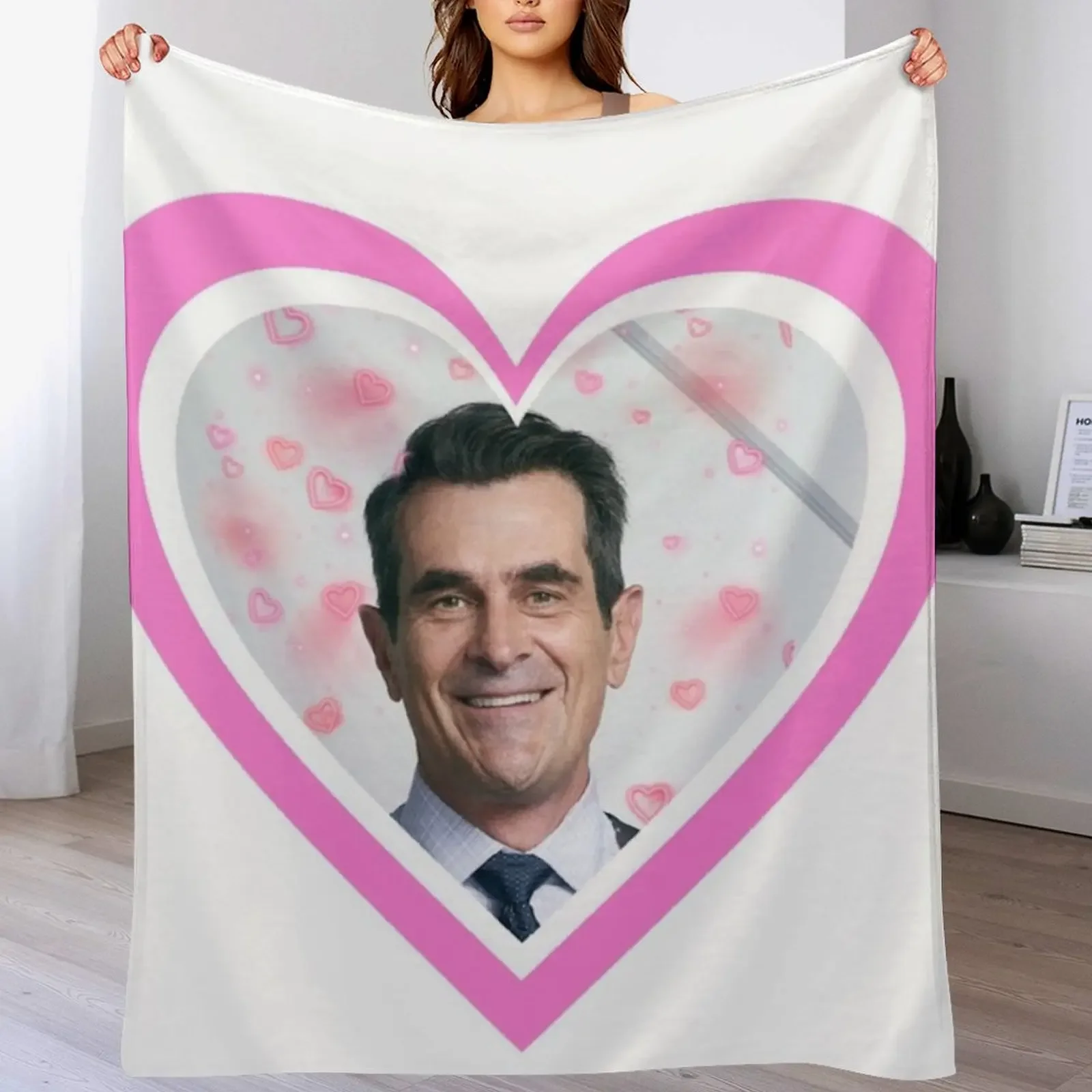 Modern family: Phil Dunphy heart Throw Blanket Warm Napping Blanket for Office Couch Bed
Modern family: Phil Dunphy heart Throw Blanket Warm Napping Blanket for Office Couch Bed