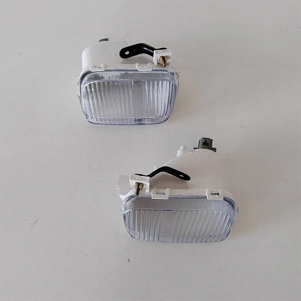 2 шт. передних противотуманных фар 8122137140 8122037020 для Toyota Dyna BU307 YU306 1999-2003 HINO
2 шт. передних противотуманных фар 8122137140 8122037020 для Toyota Dyna BU307 YU306 1999-2003 HINO