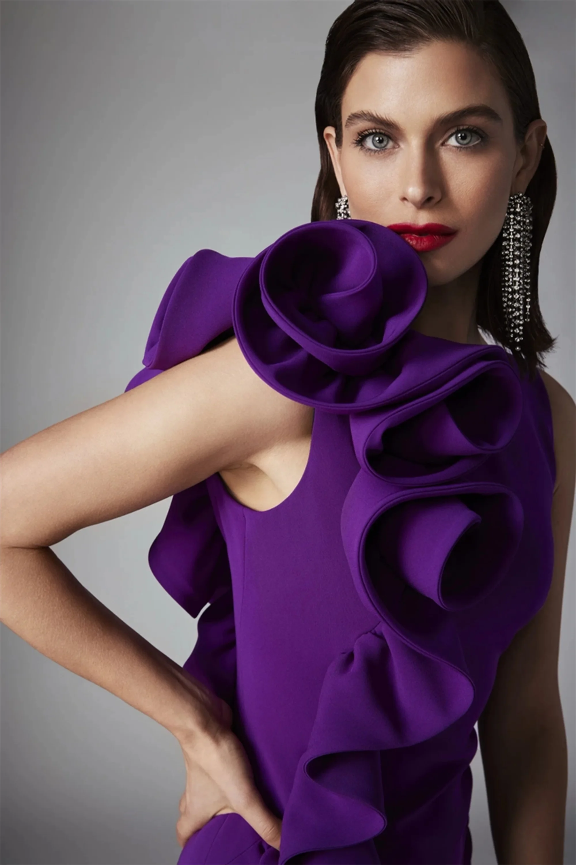 EVON BRIDAL Flowers Wedding Evening Gown Purple Floor Length Elegant Party Gowns Backless Saudi Arabic Prom Dresse Customized
EVON BRIDAL Flowers Wedding Evening Gown Purple Floor Length Elegant Party Gowns Backless Saudi Arabic Prom Dresse Customized