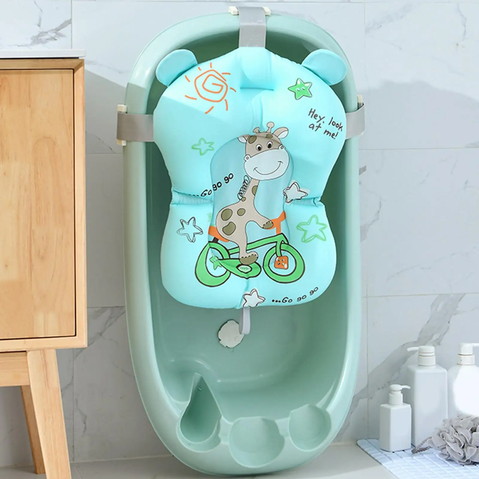 Babybadmat, comfortabel drijvend lichtgewicht badkuipzitje / badondersteuner /
Babybadmat, comfortabel drijvend lichtgewicht badkuipzitje / badondersteuner /