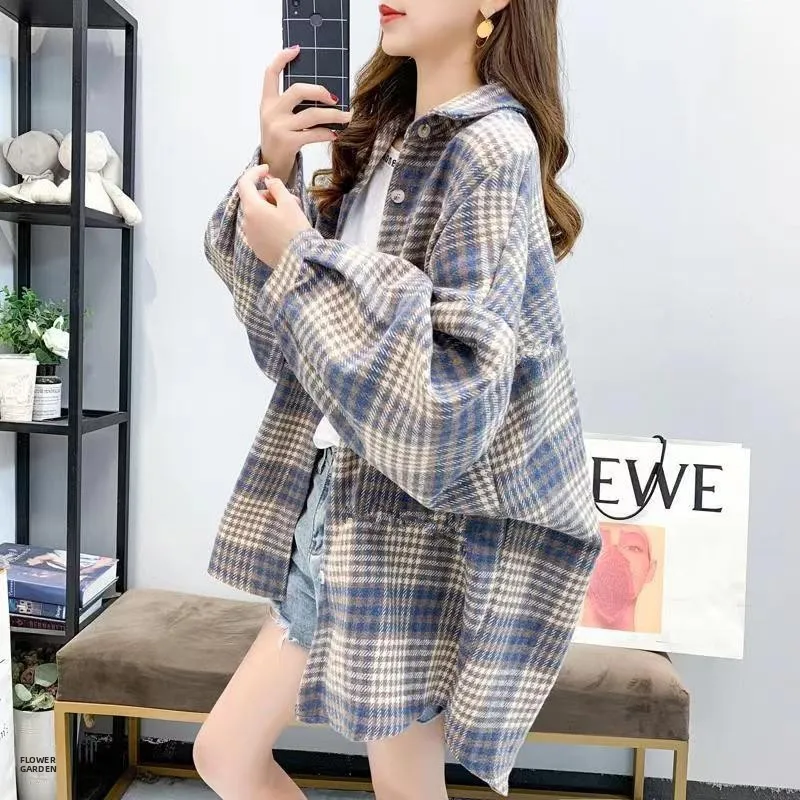 Thiened Flannel Plaid irt Women's Woolen Long Sve Loose Vintage Hong Kong Sle Top Coat Autumn Season Korean Sle
Thiened Flannel Plaid irt Women's Woolen Long Sve Loose Vintage Hong Kong Sle Top Coat Autumn Season Korean Sle