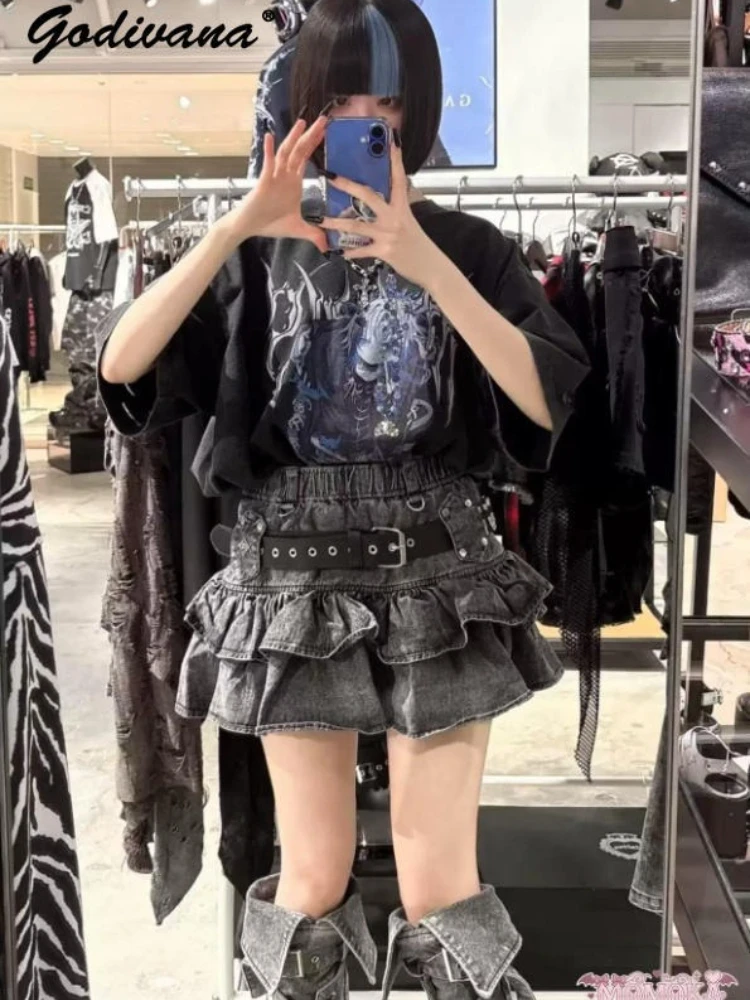 Japanese Style Subculture Dark Punk Bullet Belt Leather Skirt Female Girls Sweet Cool Denim Skirt Hot Girl Y2k Mini Cake Skirts
Japanese Style Subculture Dark Punk Bullet Belt Leather Skirt Female Girls Sweet Cool Denim Skirt Hot Girl Y2k Mini Cake Skirts