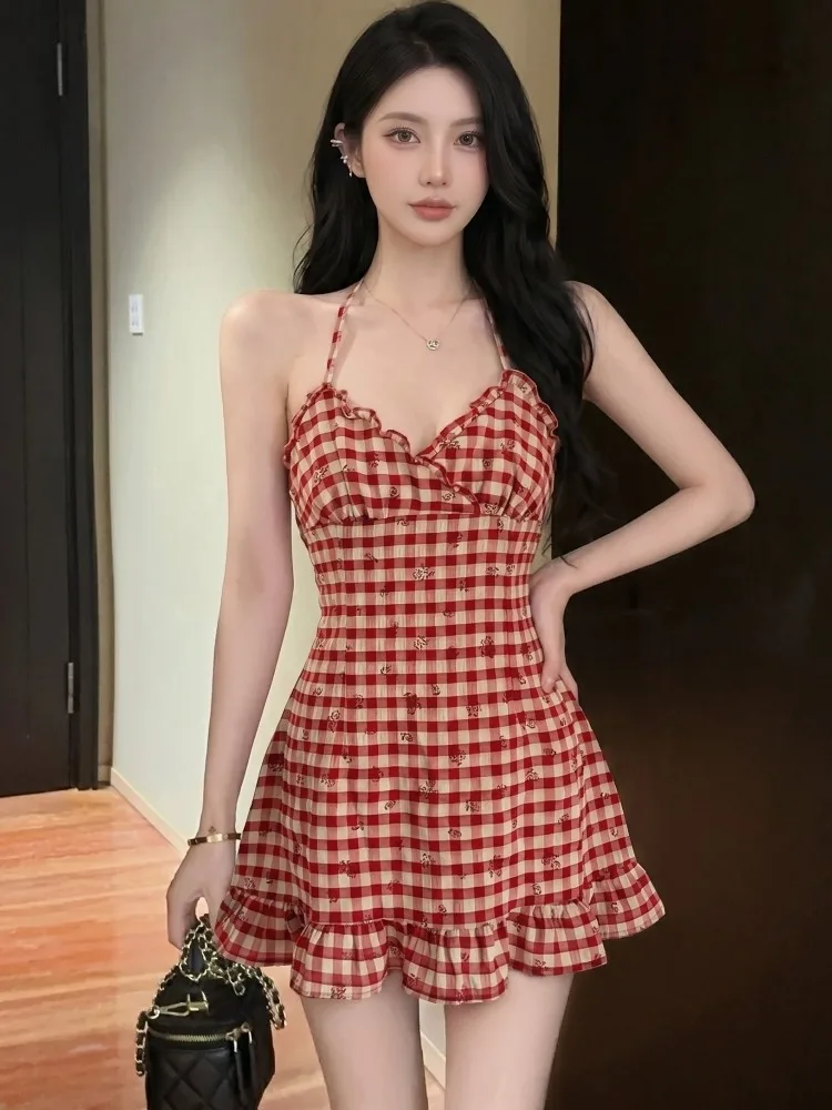 Fashionable Plaid Halter Neck Pure Desire Summer New Folded High Waist Short Skirt Women's Dress Korean Style Commute
Fashionable Plaid Halter Neck Pure Desire Summer New Folded High Waist Short Skirt Women's Dress Korean Style Commute
