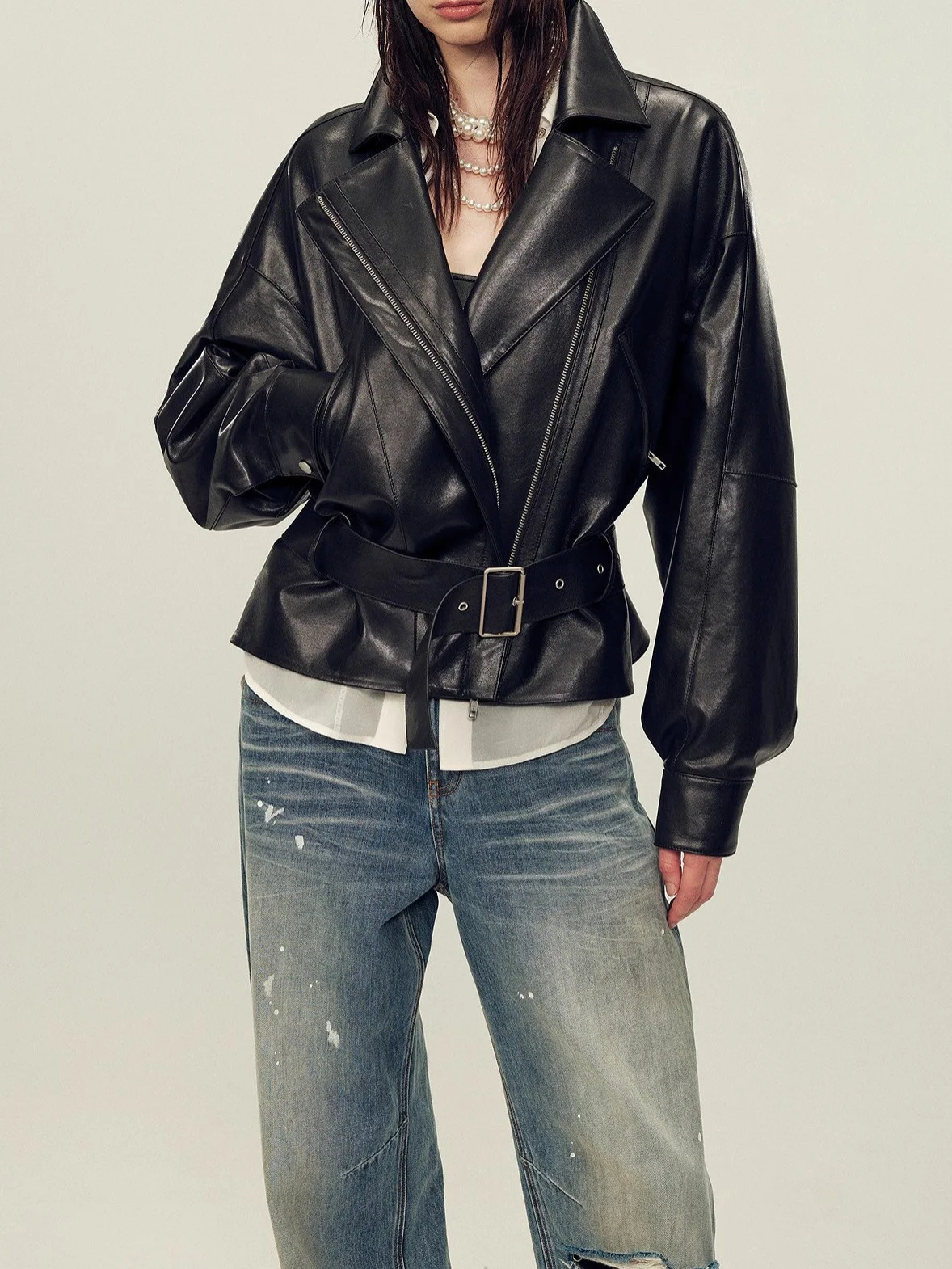 Women's Wide-fit Light-wax Vegetable-tanned Genuine Leather Jacket Street Fashion Lambskin Coat for Women
Women's Wide-fit Light-wax Vegetable-tanned Genuine Leather Jacket Street Fashion Lambskin Coat for Women