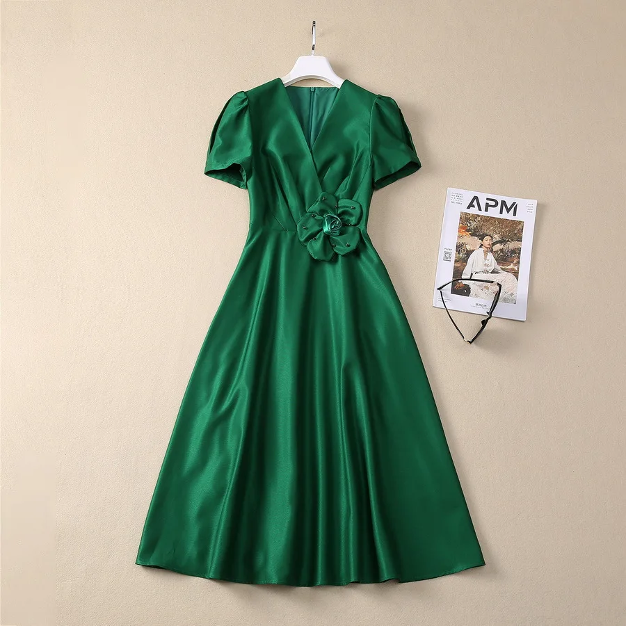 European and American women's clothing 2025 spring new Short sleeve V-neck three-dimensional flowers solid color Fashion dress
European and American women's clothing 2025 spring new Short sleeve V-neck three-dimensional flowers solid color Fashion dress