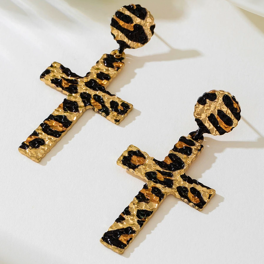 Geometric Cross Leopard Earrings Fashion Personality Temperament Metal Women's Stud Earrings Suitable for Spice Girls
Geometric Cross Leopard Earrings Fashion Personality Temperament Metal Women's Stud Earrings Suitable for Spice Girls