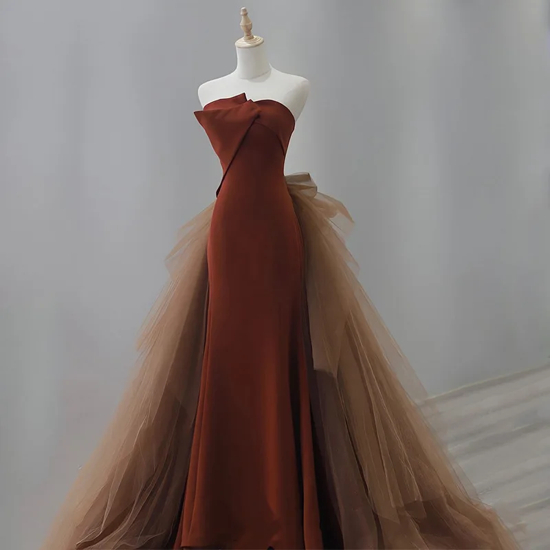 2026 New Fish Tail Evening Gown Strapless Satin Bridal Banquet Engagement Wedding Gown Trailing Toast Costume Fashionable
2026 New Fish Tail Evening Gown Strapless Satin Bridal Banquet Engagement Wedding Gown Trailing Toast Costume Fashionable