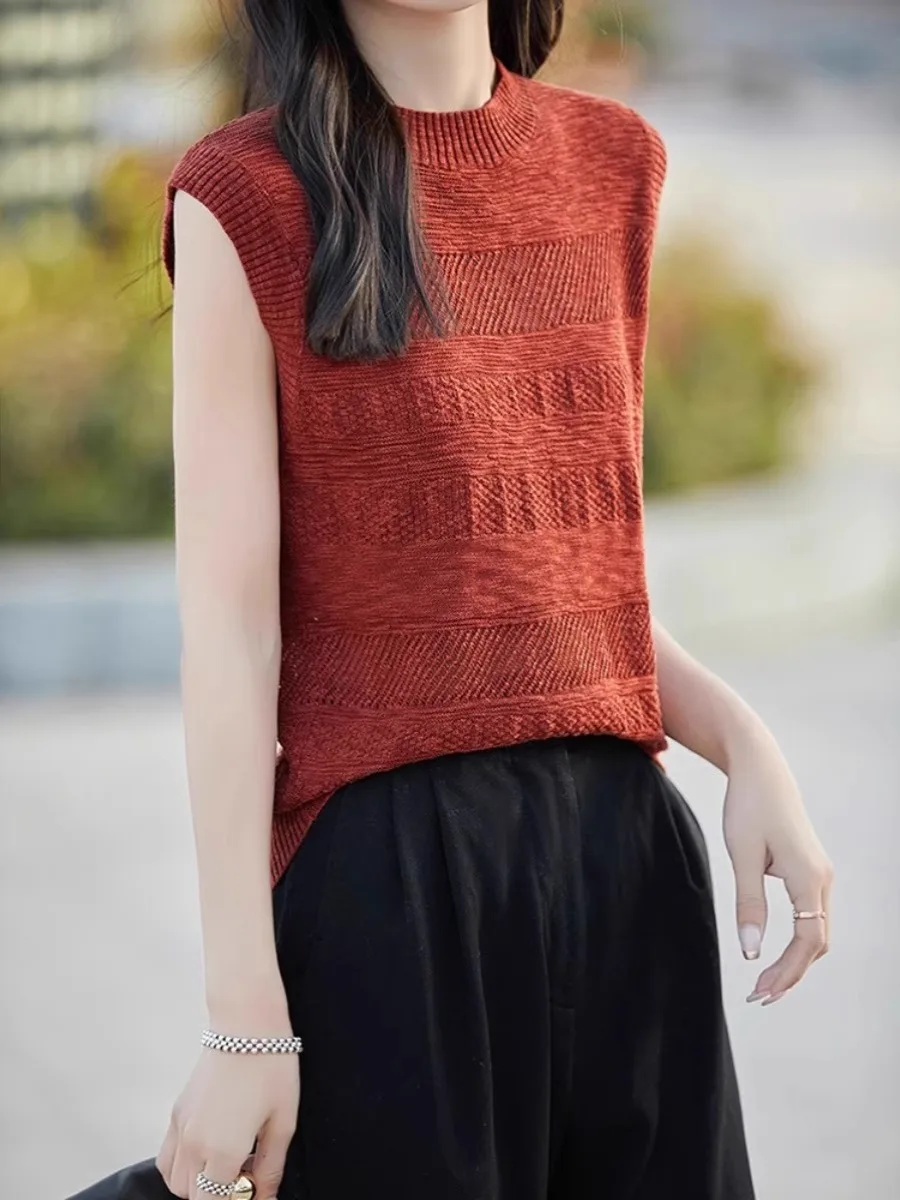Spring 2025 Women's Knitted ort Sve T-irt Exquisite Spinning Hollow out round Ne Base irt Sli f Sve Top
Spring 2025 Women's Knitted ort Sve T-irt Exquisite Spinning Hollow out round Ne Base irt Sli f Sve Top