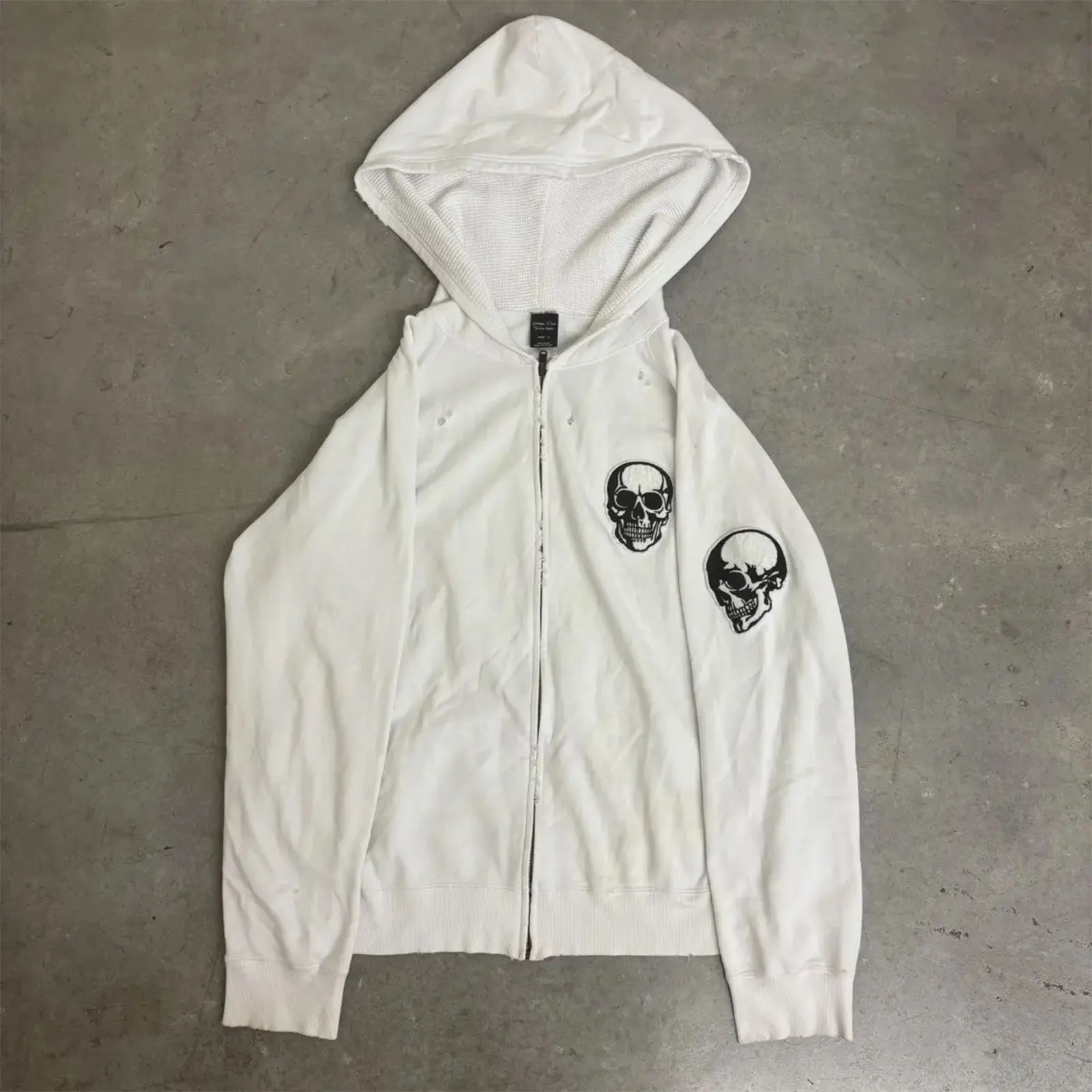 NumberNine Style Skull Pattern Embroidered Hooded Jacket Zipper Sports Sweatshirt Breathable Casual Loose Fit Unisex Coat
NumberNine Style Skull Pattern Embroidered Hooded Jacket Zipper Sports Sweatshirt Breathable Casual Loose Fit Unisex Coat