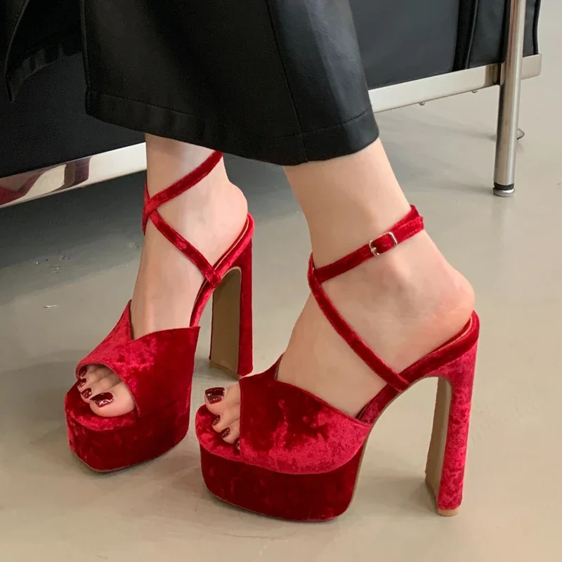 Women's Peep Toe Velvet Cross Ankle Strap Super High Thick Platform Chunky Block Heel Sandals Sexy Pole Dance Nightclub Footwear
Women's Peep Toe Velvet Cross Ankle Strap Super High Thick Platform Chunky Block Heel Sandals Sexy Pole Dance Nightclub Footwear