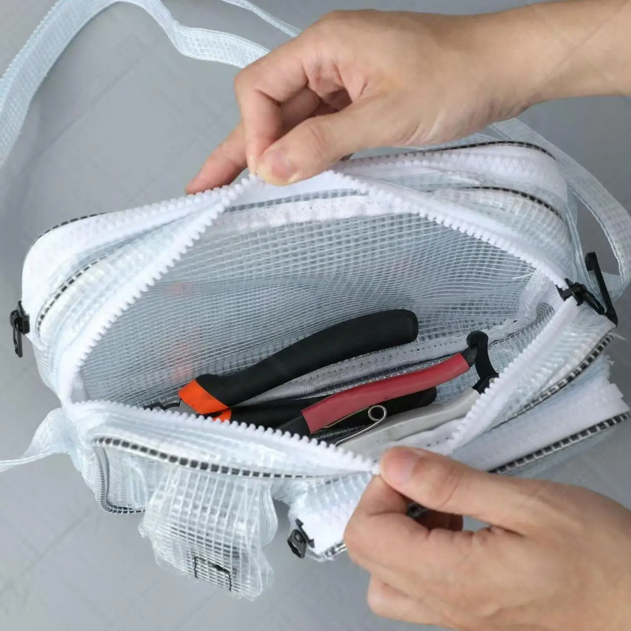 Прозрачная антистатическая сумка из ПВХ без пыли, сумка через плечо для телефона на одно плечо, сумка для хранения инструментов для женщин и мужчин 
Прозрачная антистатическая сумка из ПВХ без пыли, сумка через плечо для телефона на одно плечо, сумка для хранения инструментов для женщин и мужчин