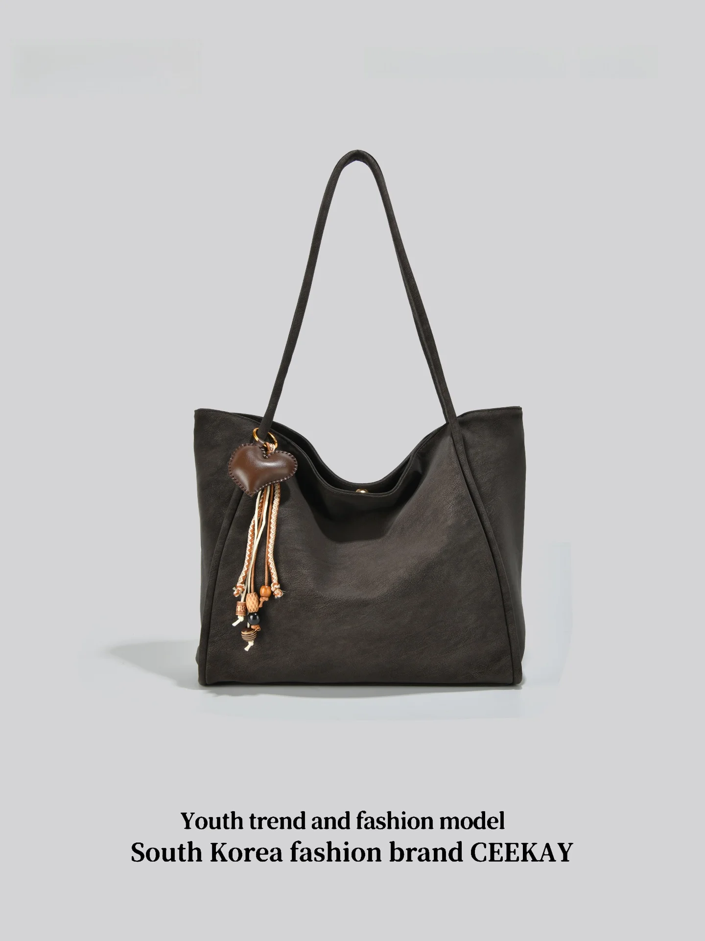 Ceekay Original Retro Suede Tote Bag Women's Large Capacity Commuter Single Shoulder Bag Casual Simple Style Magnetic Buckle
Ceekay Original Retro Suede Tote Bag Women's Large Capacity Commuter Single Shoulder Bag Casual Simple Style Magnetic Buckle
